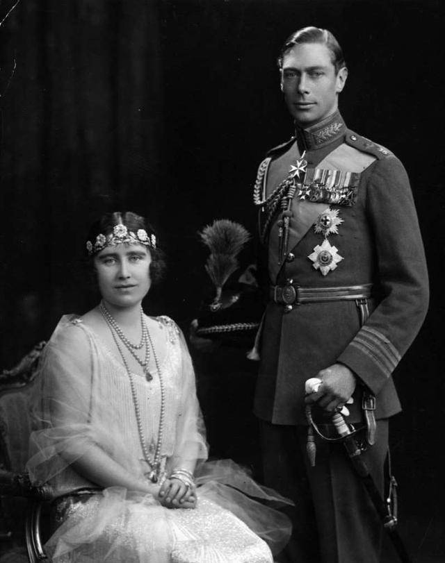 皇冠代理怎么拿_英国皇家的皇冠不仅是奢华的象征更饱含历史意义