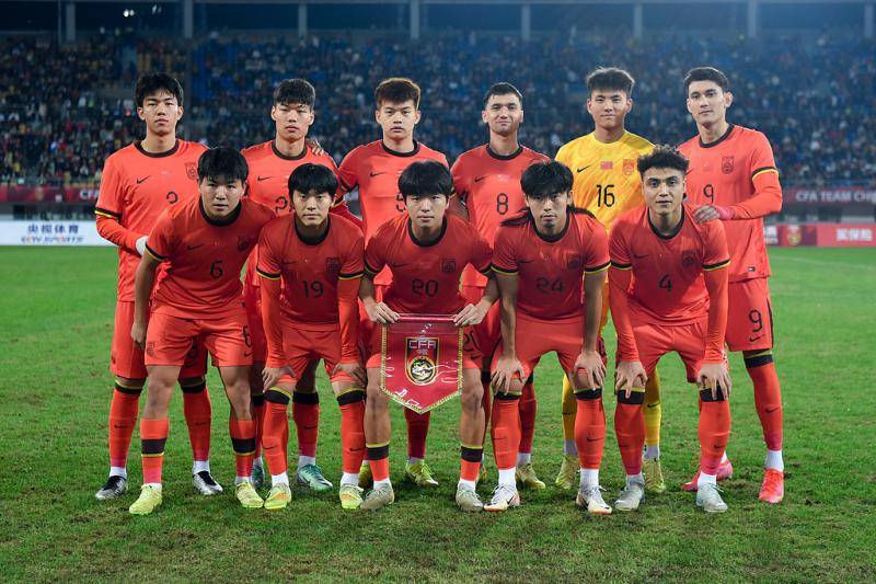 如何申请皇冠代理
_熊猫杯|U22国足末轮战 乌兹别克斯坦排兵布阵有讲究