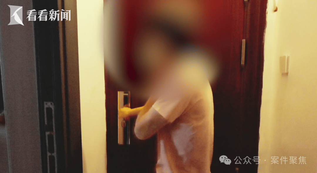 阿尔及利亚足球_“我妈都被你逼得心脏病去世了！”上海邻里纠纷酿悲剧阿尔及利亚足球，仅仅因为几扇门